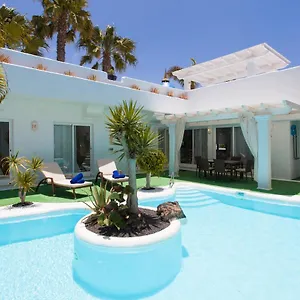  Villa 82