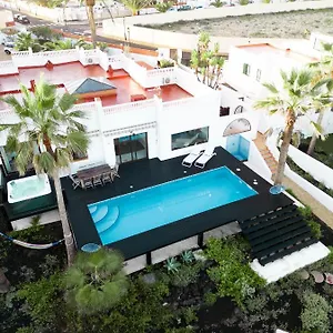  Villa Flamencos By Veaco- Beachfront & Pool
